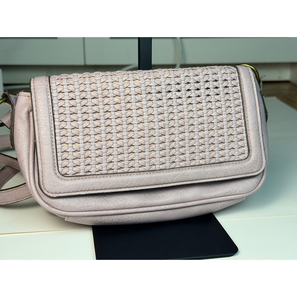 Lilac Woven Flap Crossbody Bag Textured Faux Leather Brass Hardware - Picture 4 of 8